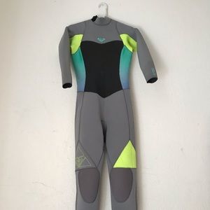 Wetsuit size 8 barley used